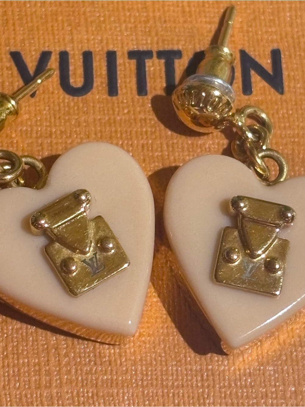Louis Vuitton Beige Heart Logo Drop Earrings with Gold Accents - Picture 7 of 7